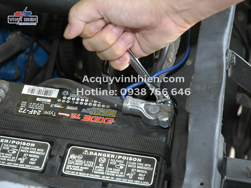 tam quan trong ac quy honda civic