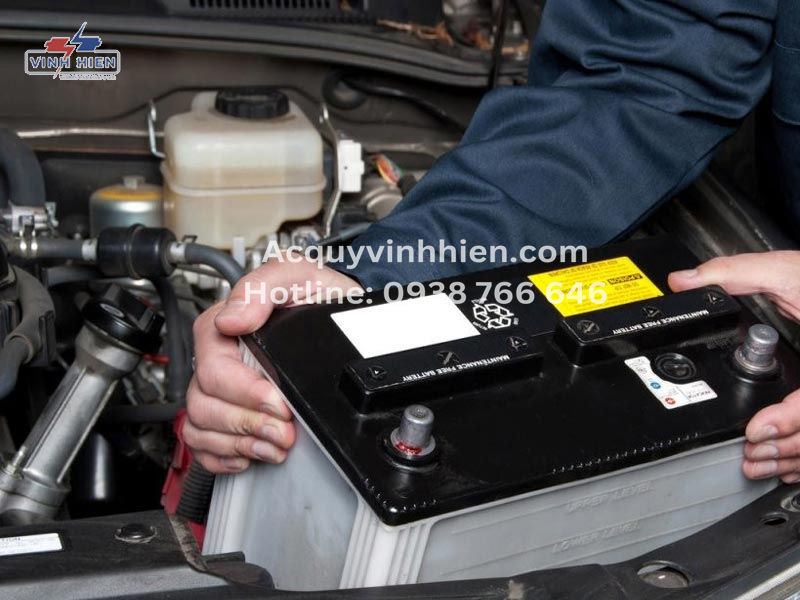 cac buoc thay ac quy honda accord tai nha