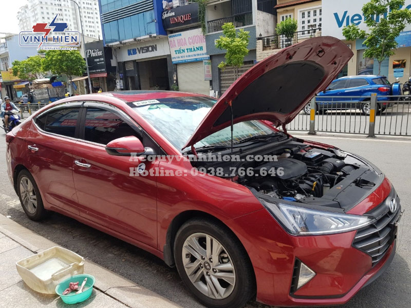 dau hieu nhan biet can thay ac quy moi cho xe hyundai elantra