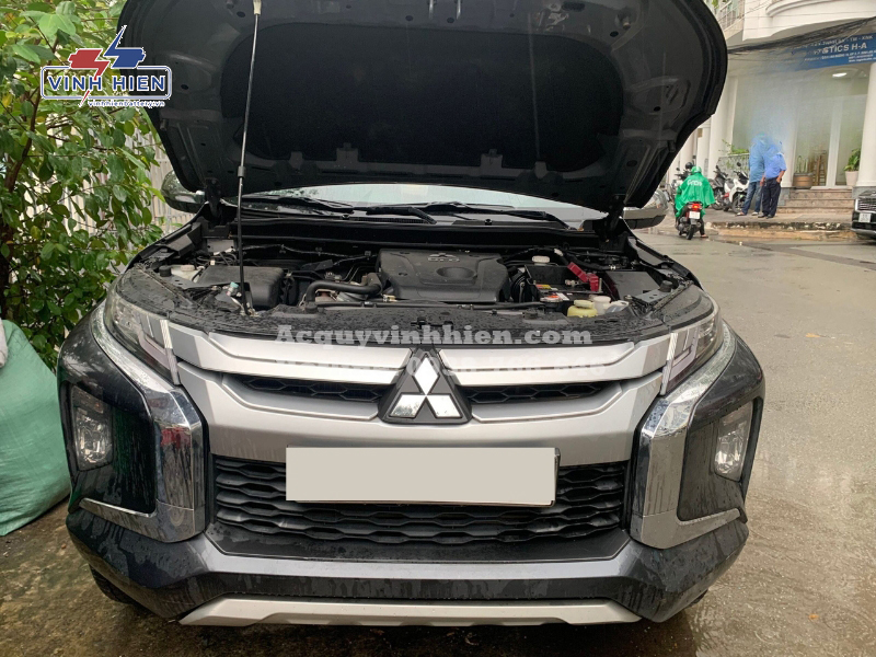 thay the va phan phoi ac quy xe mitsubishi triton tai ac quy vinh hien