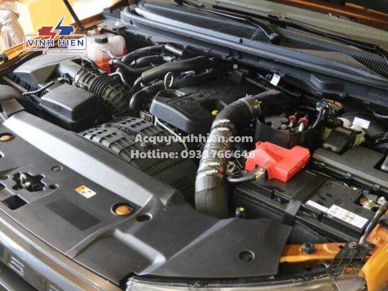 gia thanh cua binh ac quy xe porsche cayenne
